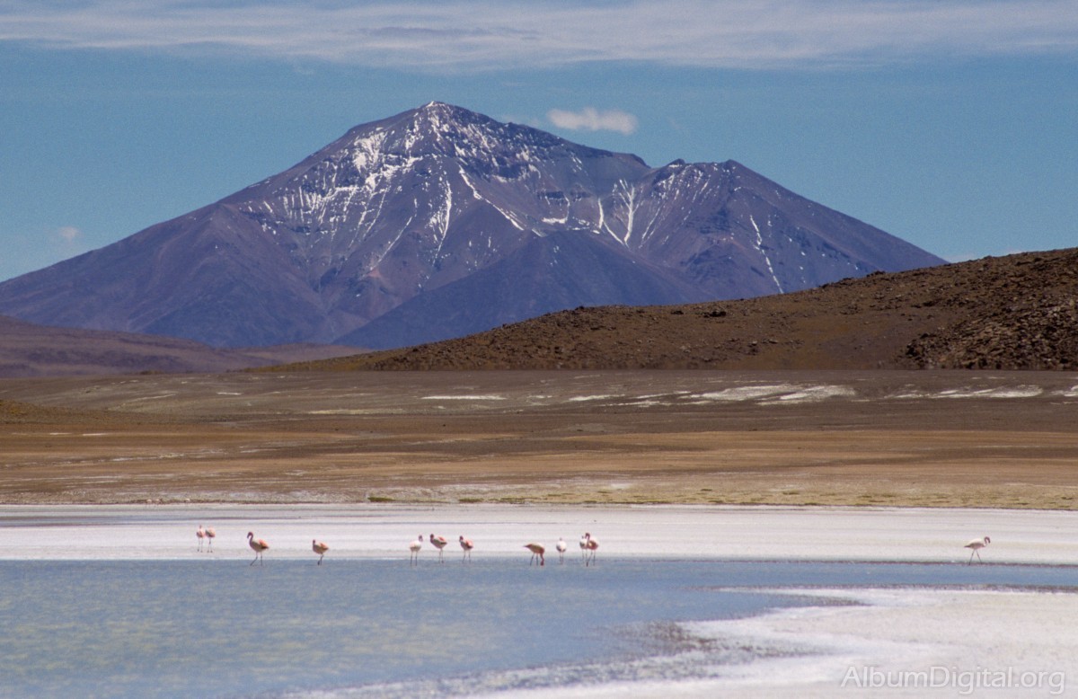 Volcan en Uyuni Bolivia